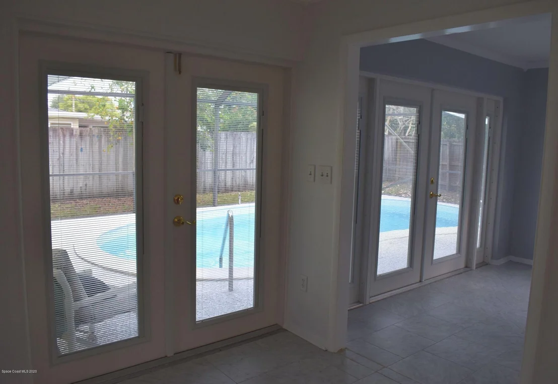 Photo of 720 Bianca Drive NE