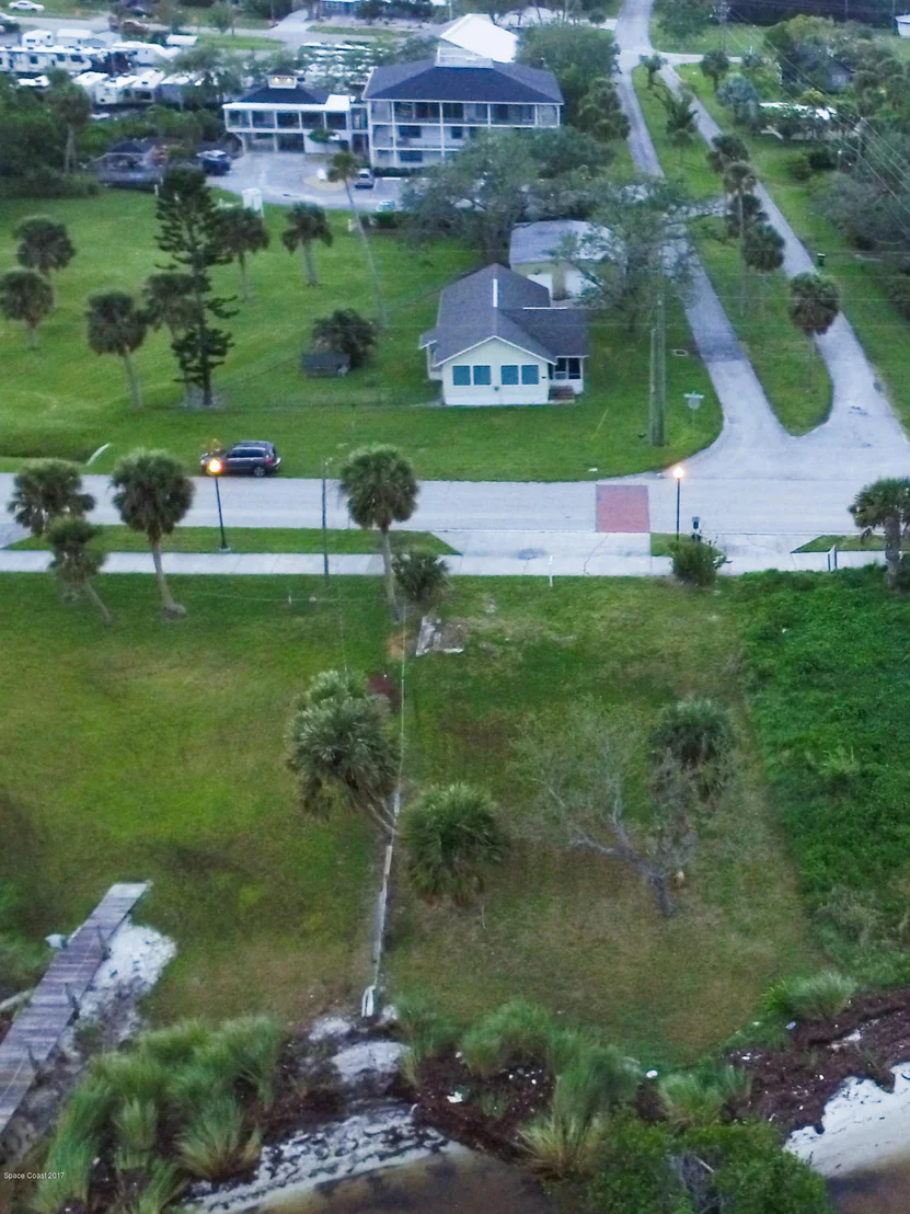 Photo of 1690 Indian River Drive