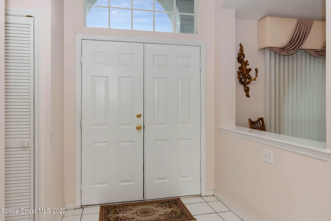 Photo of 1050 Fieldstone Drive