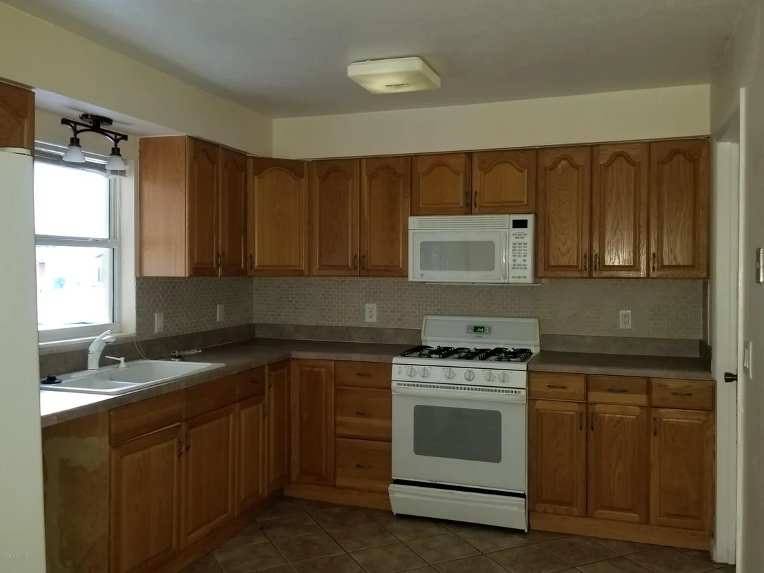 Photo of 993 Demaret Drive