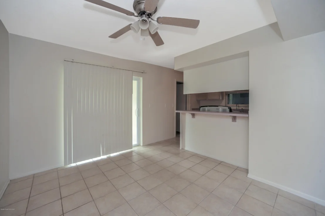 Photo of 797 James Circle NE