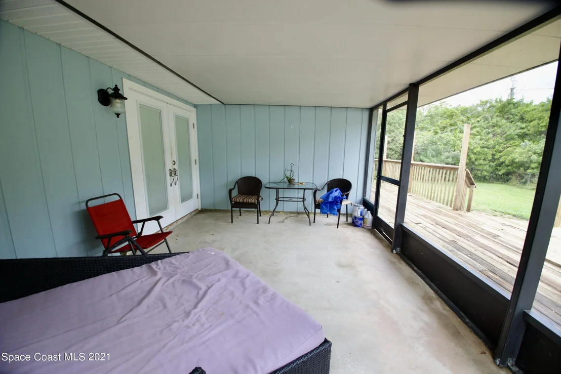 Photo of 9026 85th Place