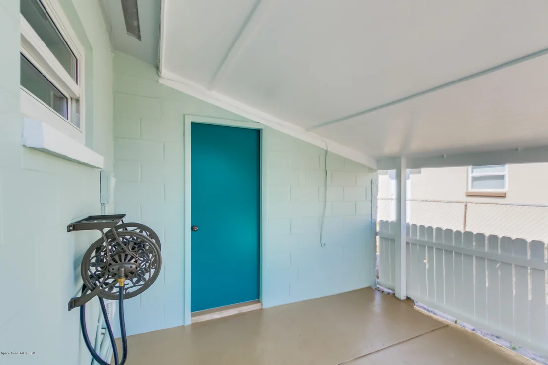 Photo of 2147 Warwick Road