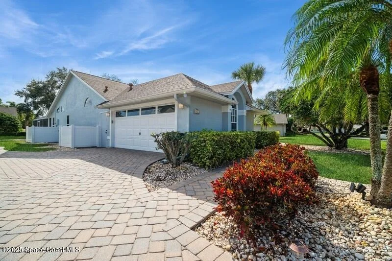 Photo of 586 Deerfield Drive
