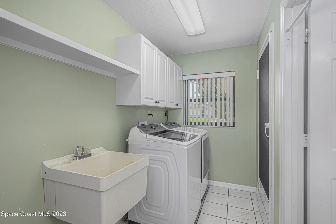 Photo of 1490 56th Square E