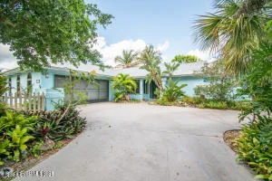 Photo of 270 Nikomas Way