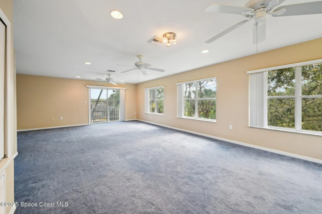 Photo of 115 Ridgemont Circle SE