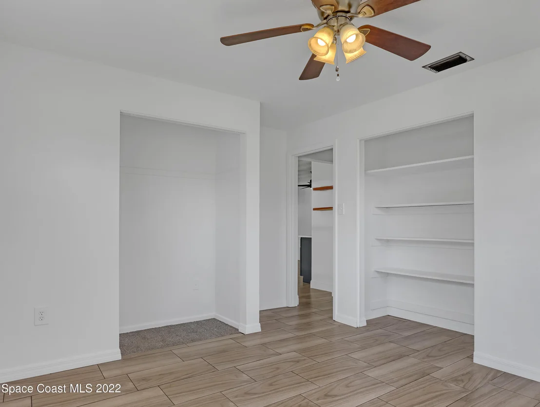 Photo of 800 Forest Road