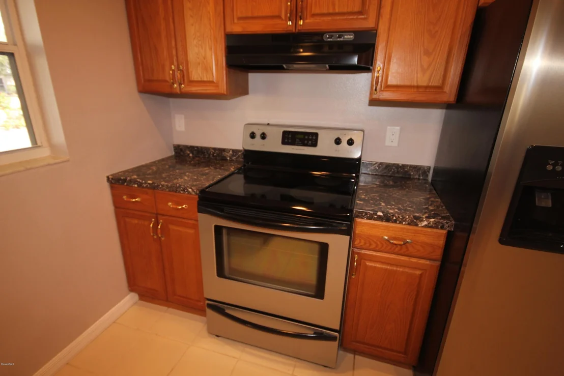 Photo of Unit 7 at 1475 Beechfern Drive