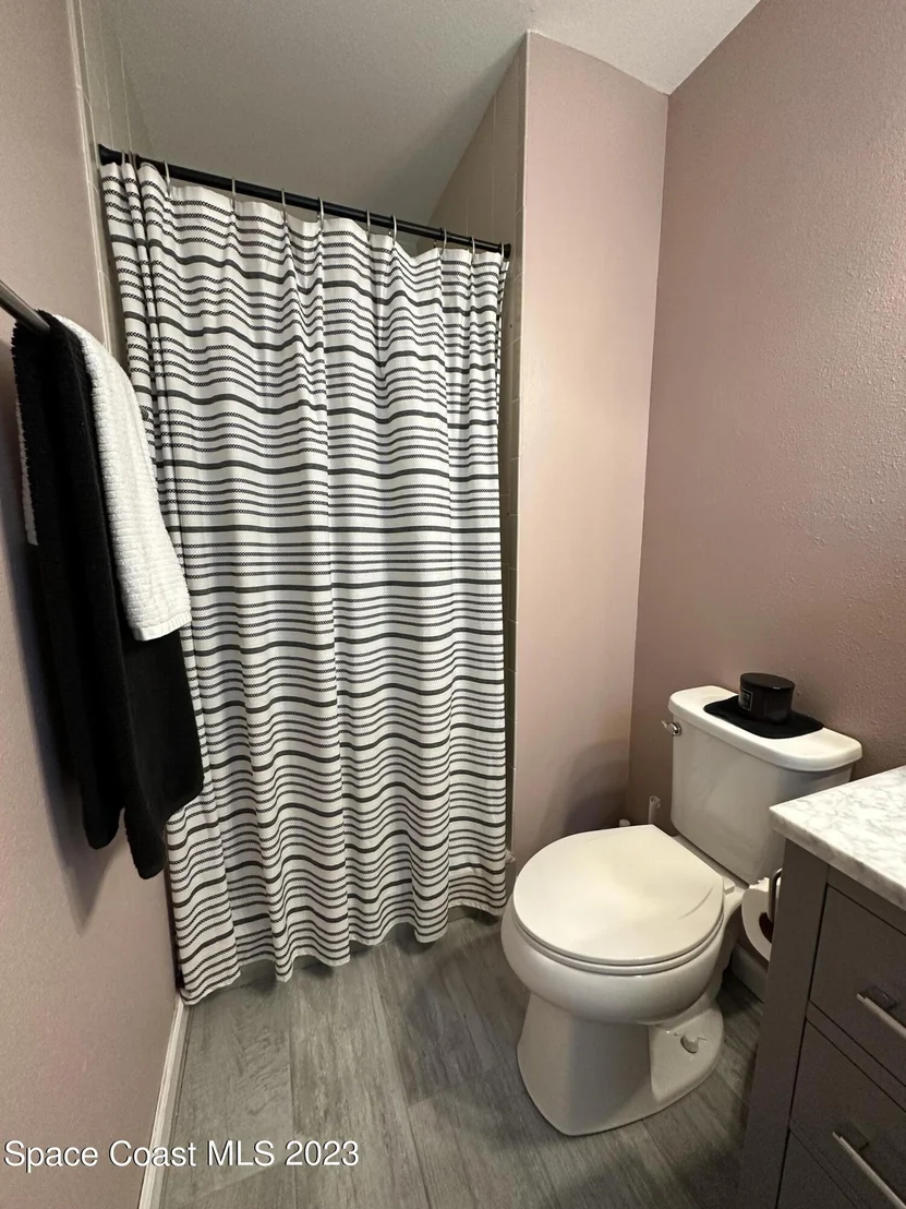 Photo of 989 Cardon Drive