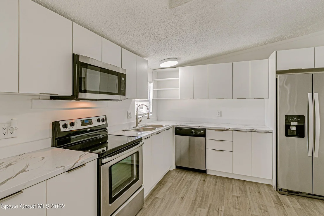 Photo of 1175 Luther Drive