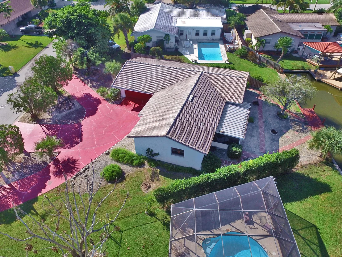 Photo of 4891 Fairview Drive