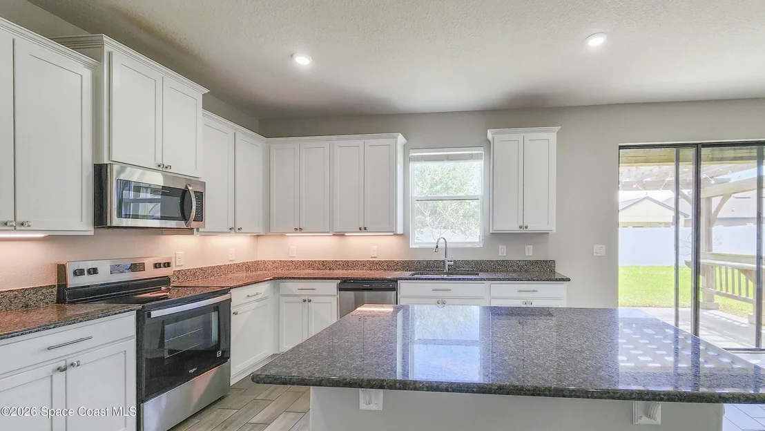 Photo of 1061 Peta Way