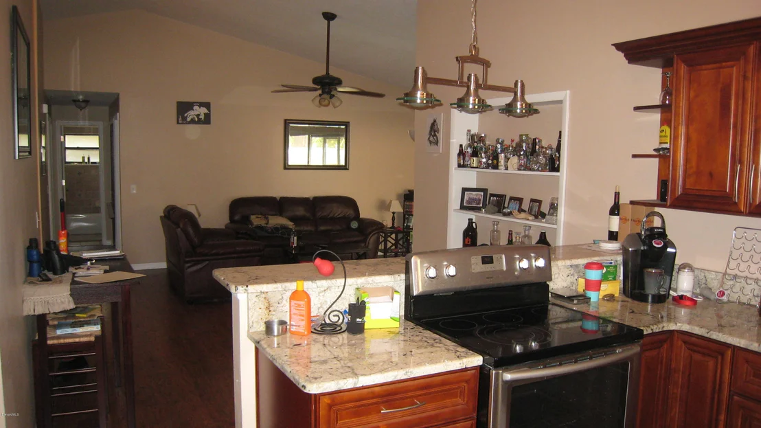Photo of 883 Yorktowne Drive