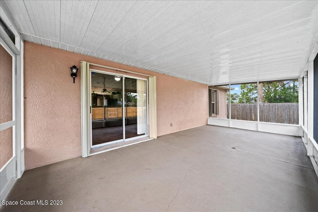 Photo of 545 Arabella Lane
