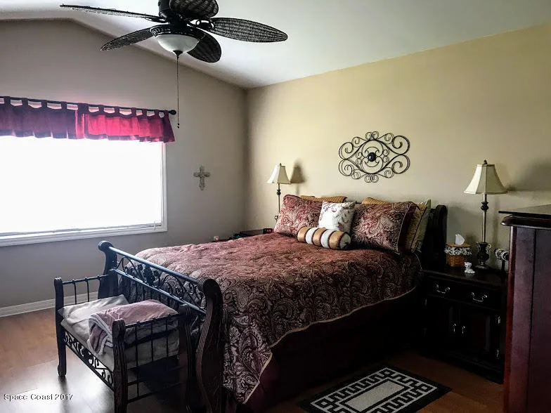 Photo of 3401 Gran Avenue NE