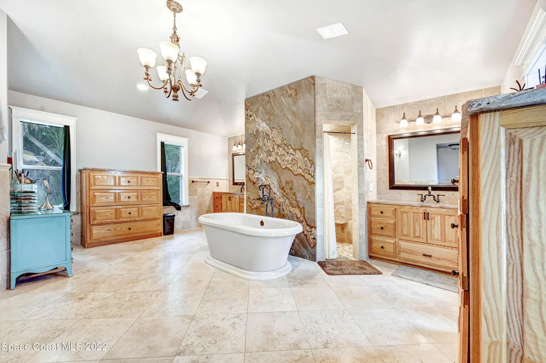 Photo of 3225 Fairview Drive