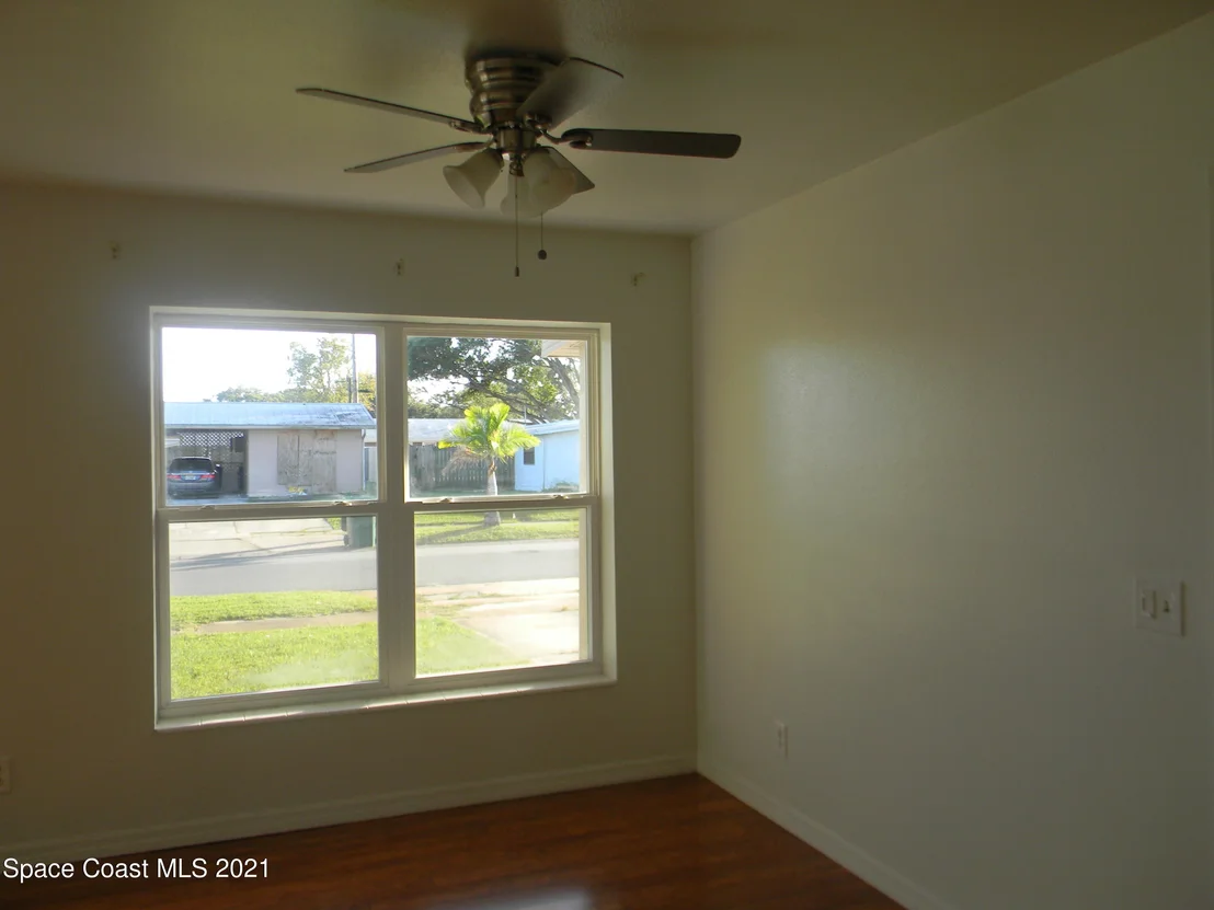 Photo of 2132 Lakeview Drive