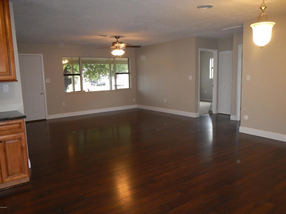 Photo of 2445 Sadler Lane