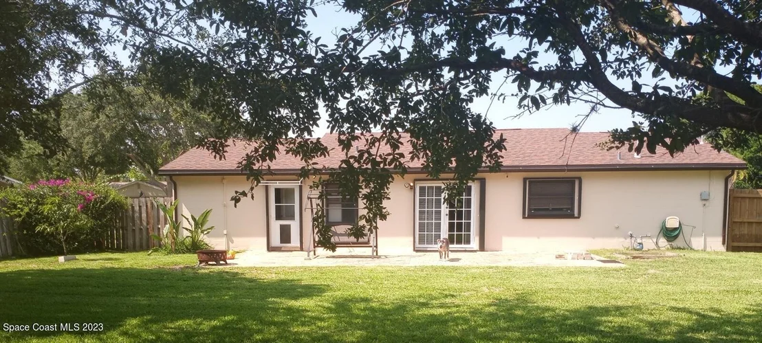 Photo of 971 Bartlett Lane