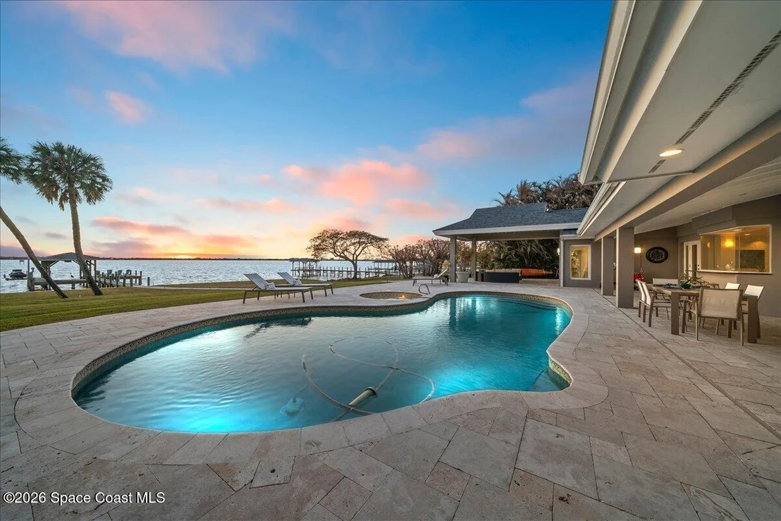 Photo of 408 Riverside Drive