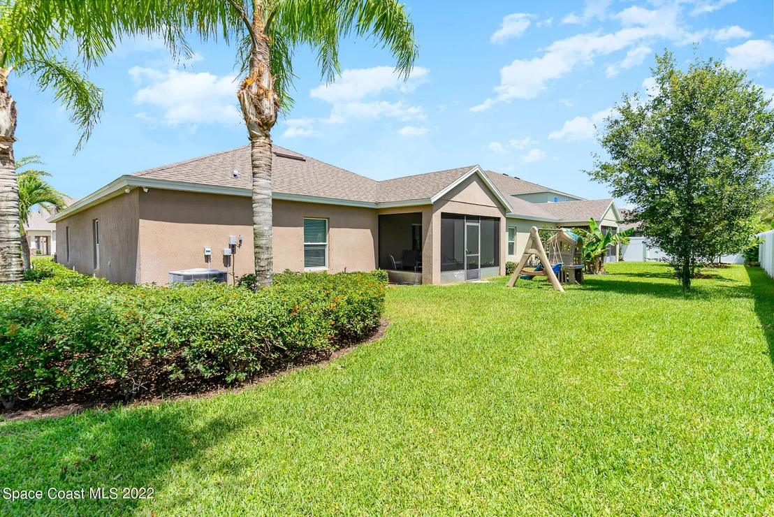 Photo of 1845 Litchfield Drive
