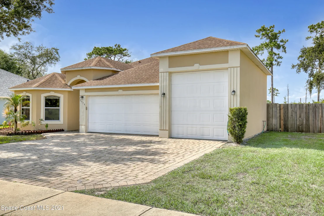 Photo of 3976 Foothill Drive