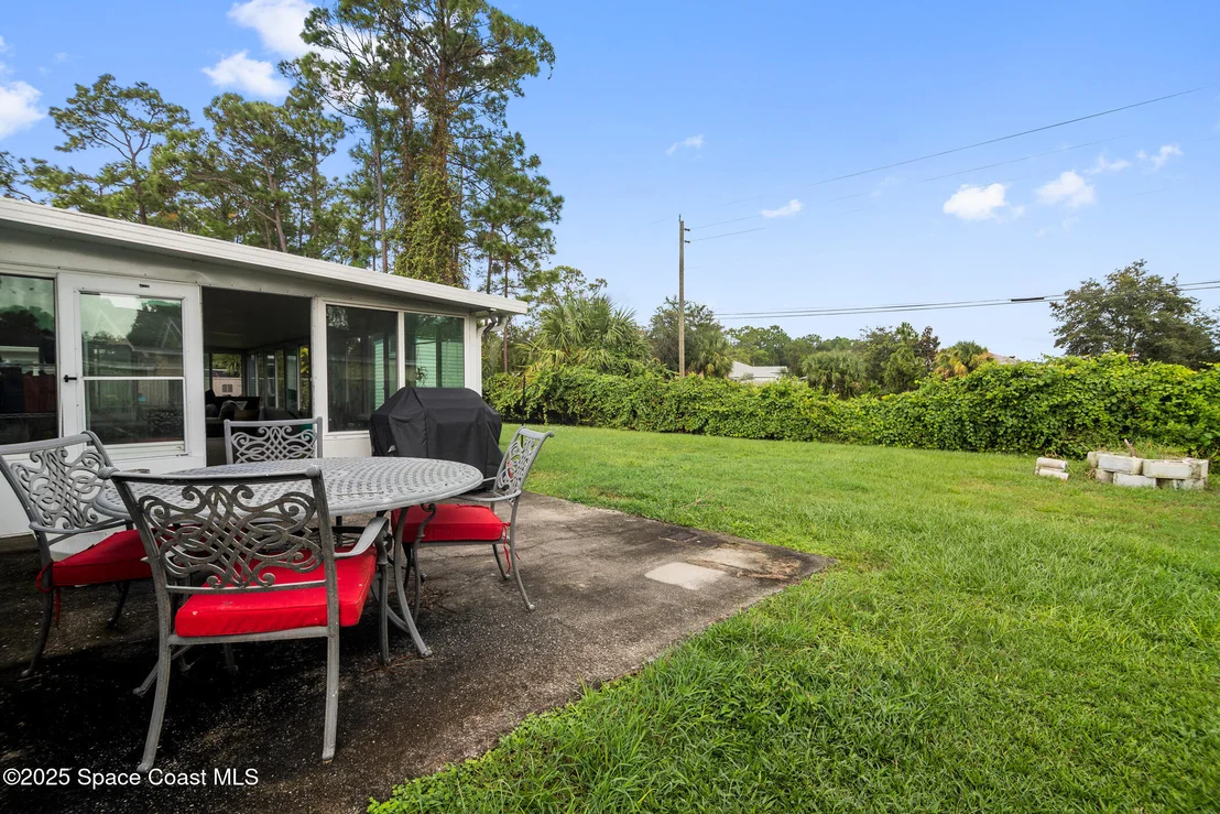 Photo of 5730 Friendly Street