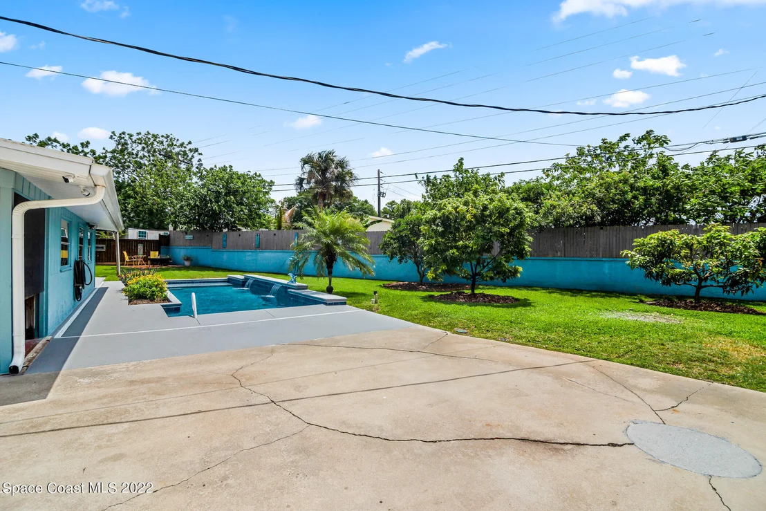Photo of 1719 Shady Lane