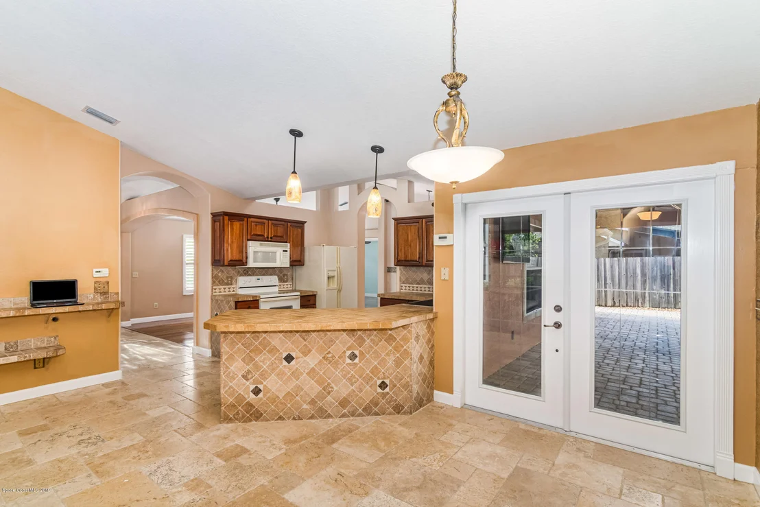 Photo of 3340 Lake View Circle