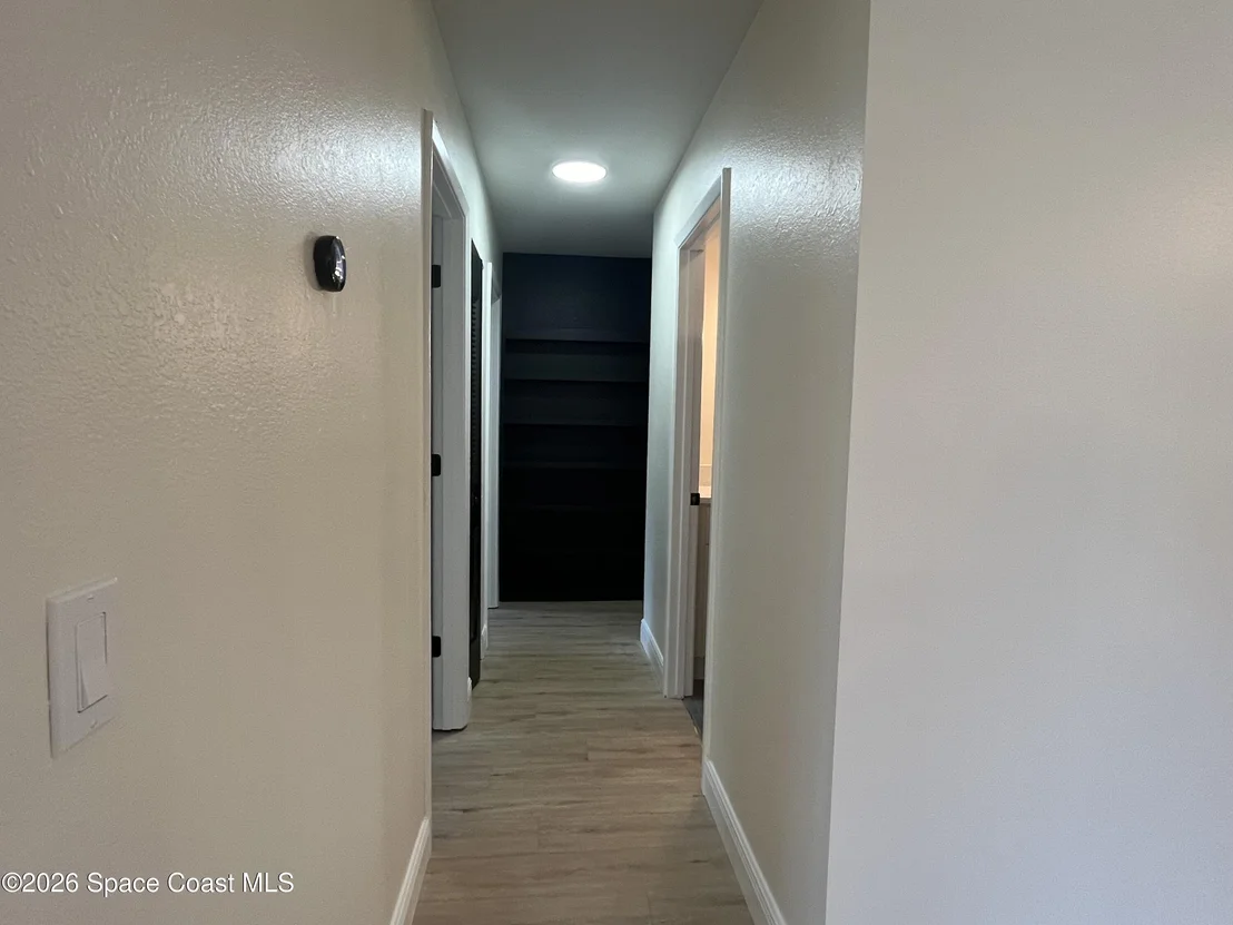 Photo of 1171 Riviera Drive NE