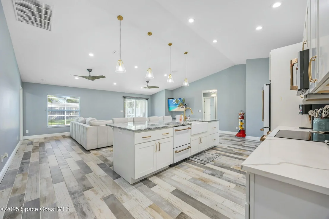 Photo of 2030 Belmont Way