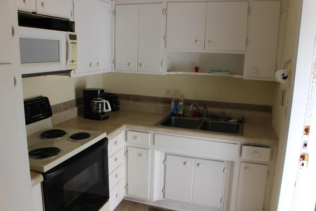 Photo of 1113 W Highland Drive