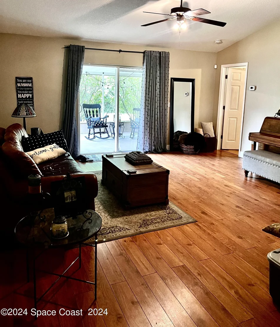 Photo of 1447 Bronco Drive