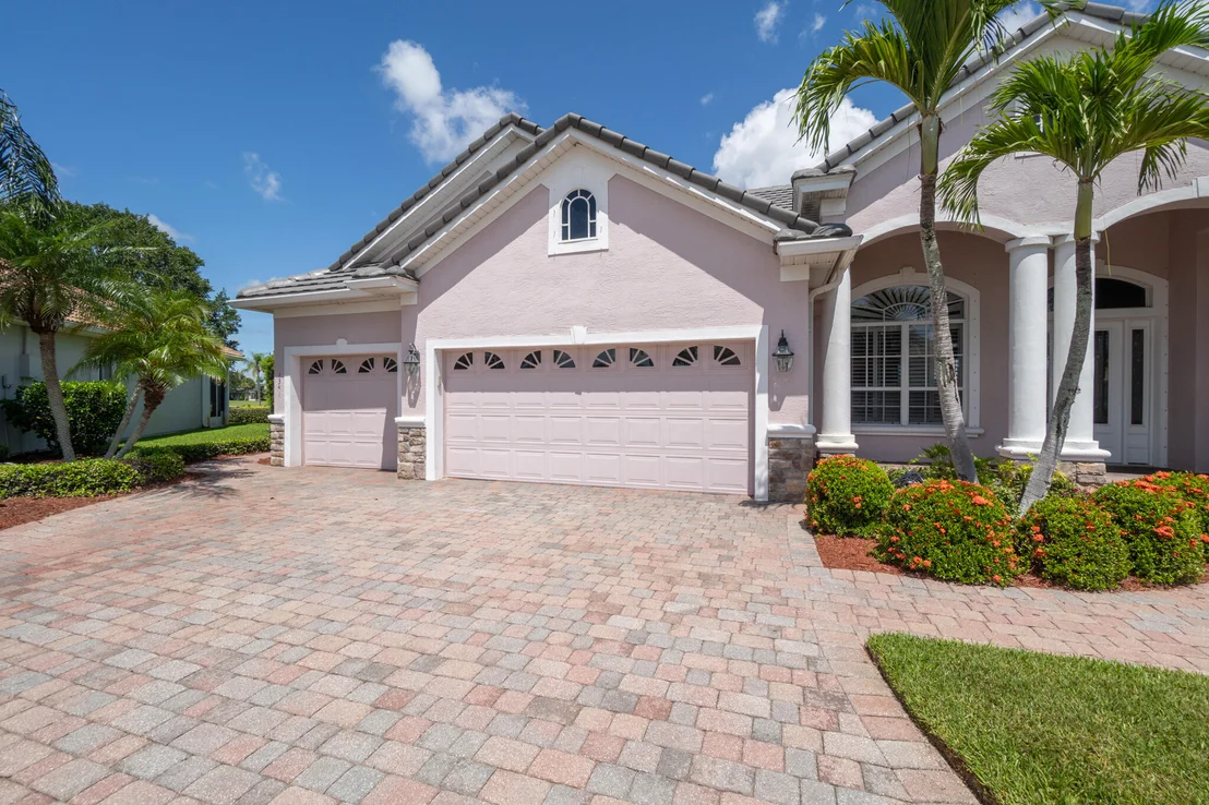 Photo of 4341 Collingtree Drive