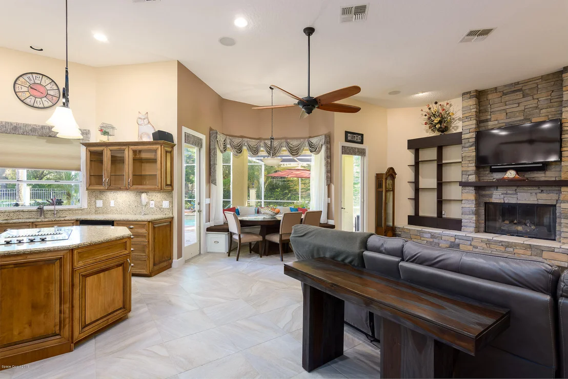 Photo of 789 Oak Park Drive