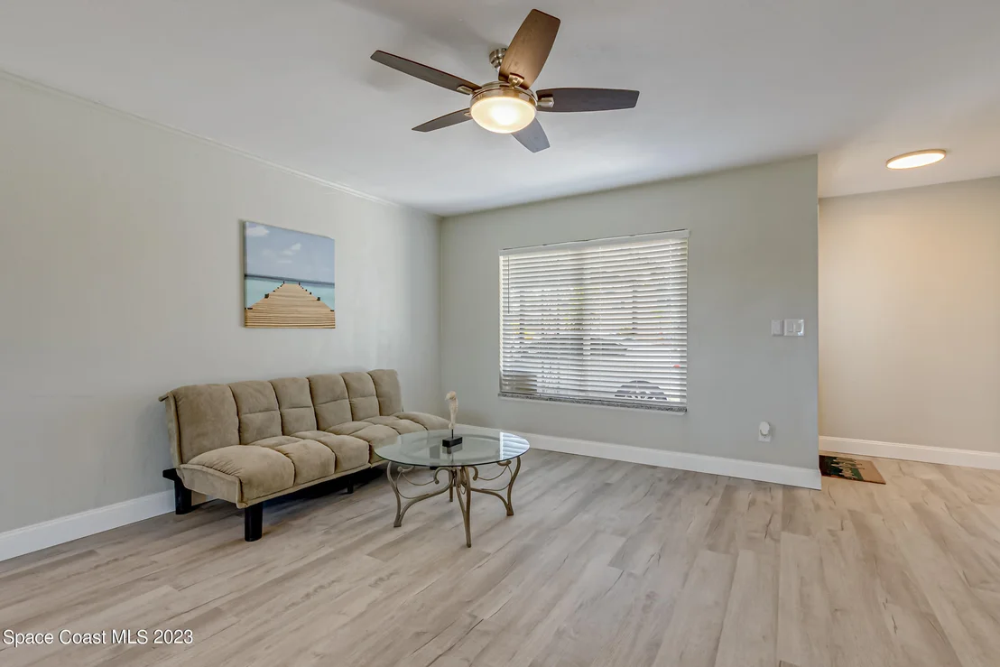 Photo of 1794 Dixon Boulevard