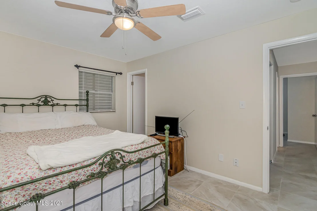 Photo of 983 Beacon Road