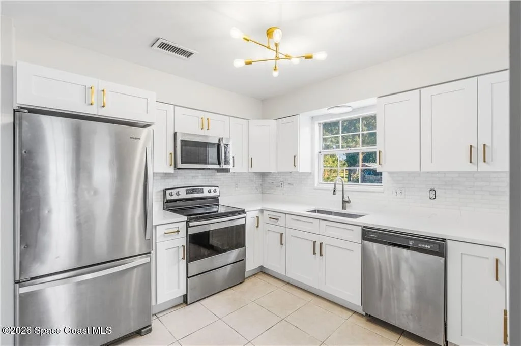 Photo of 1081 Sunswept Road NE