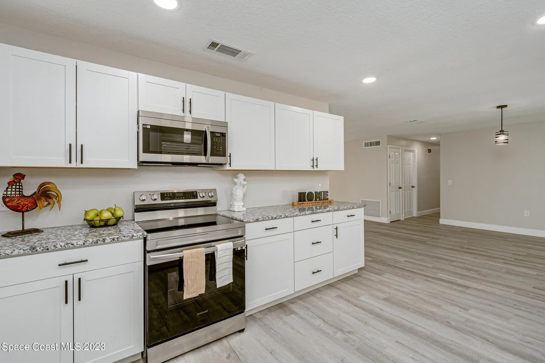 Photo of 965 Bridle Lane