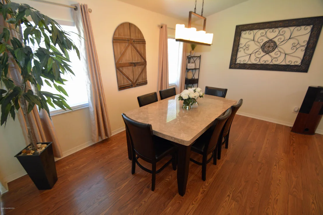 Photo of 6370 Manila Drive