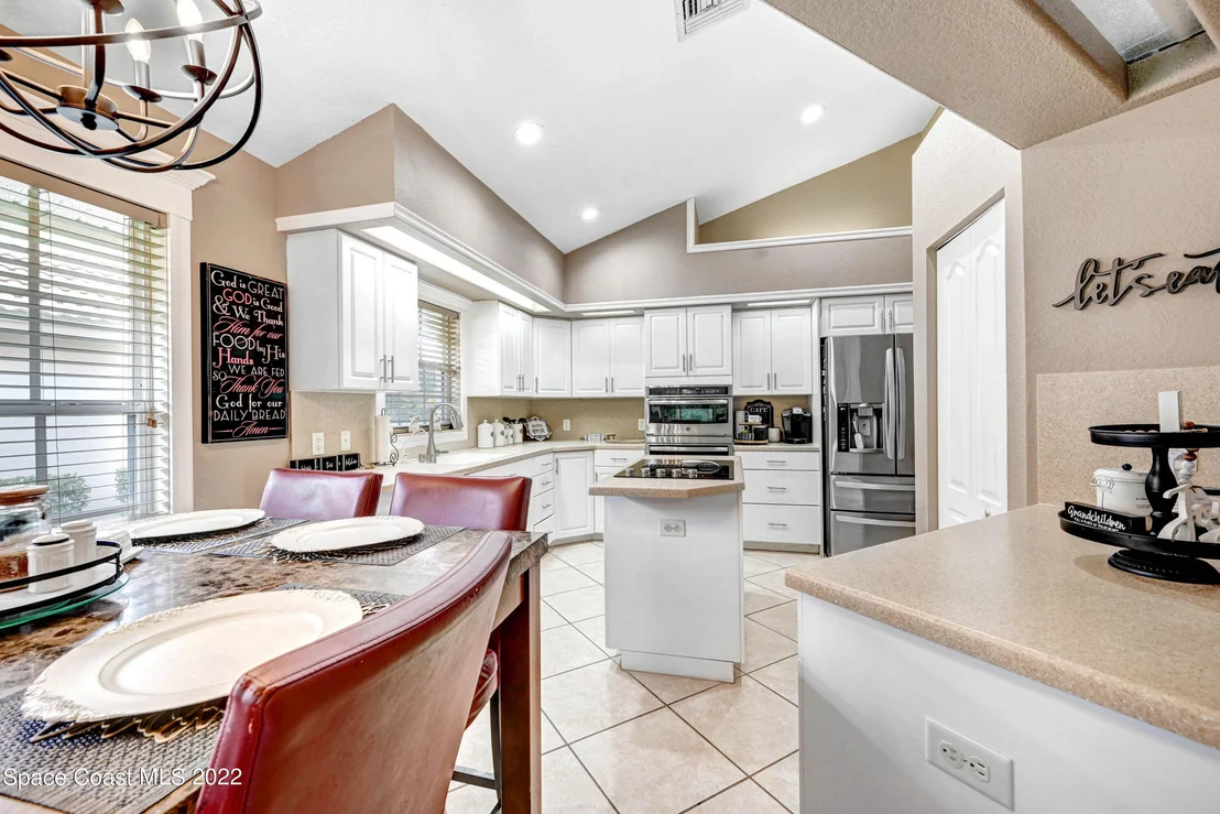 Photo of 1620 James Circle