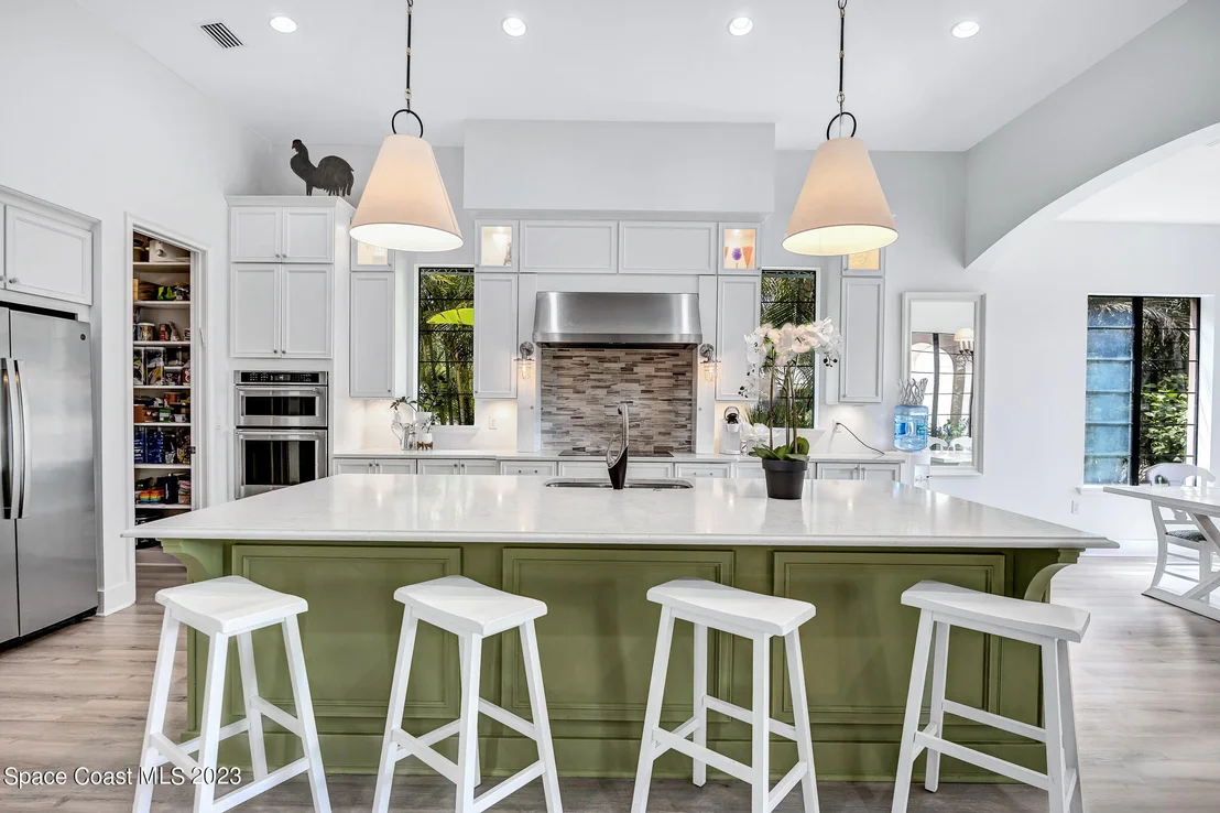 Photo of 184 Whaler Drive
