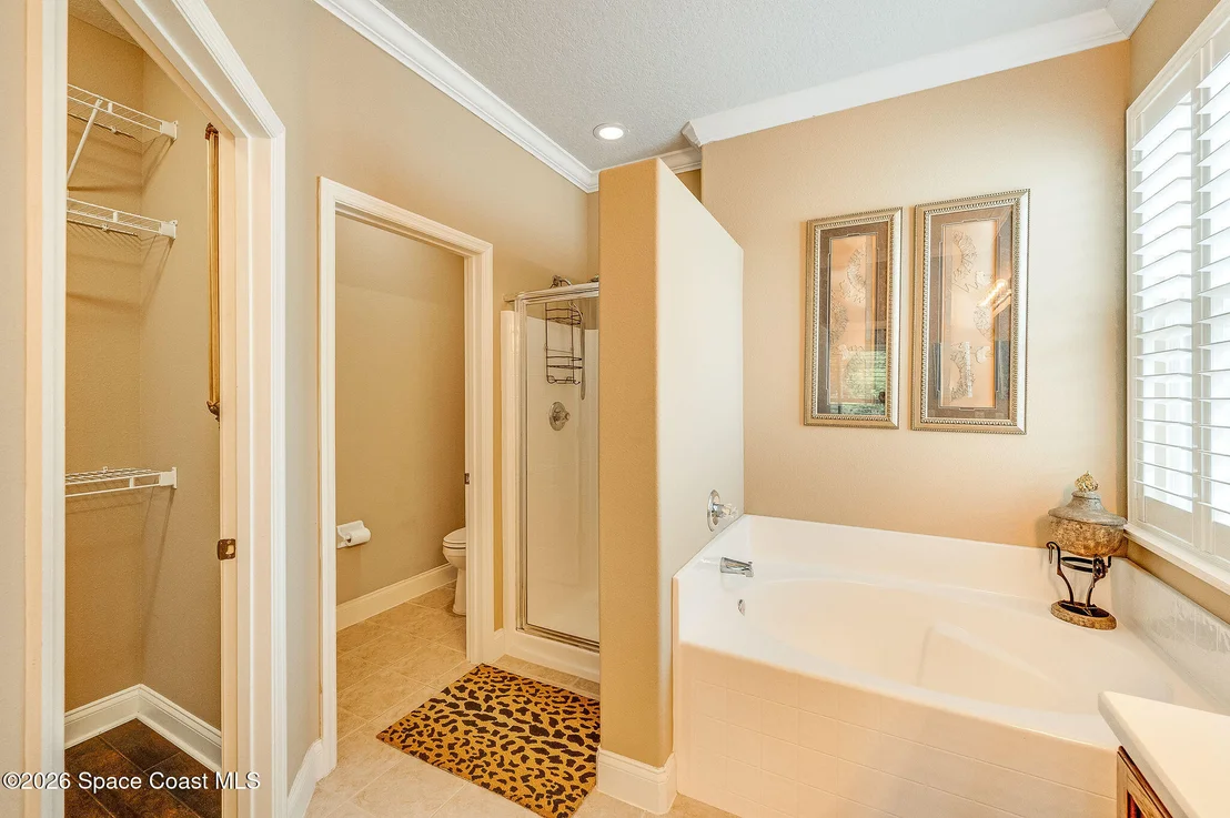 Photo of 522 Waterside Circle