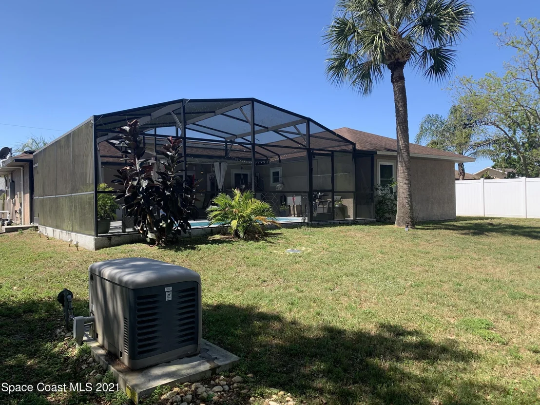 Photo of 6565 Dock Avenue