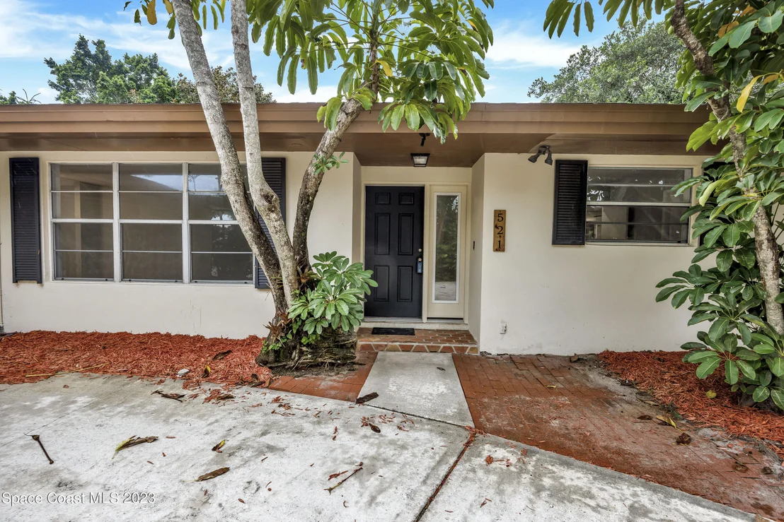 Photo of 521 Andrews Drive