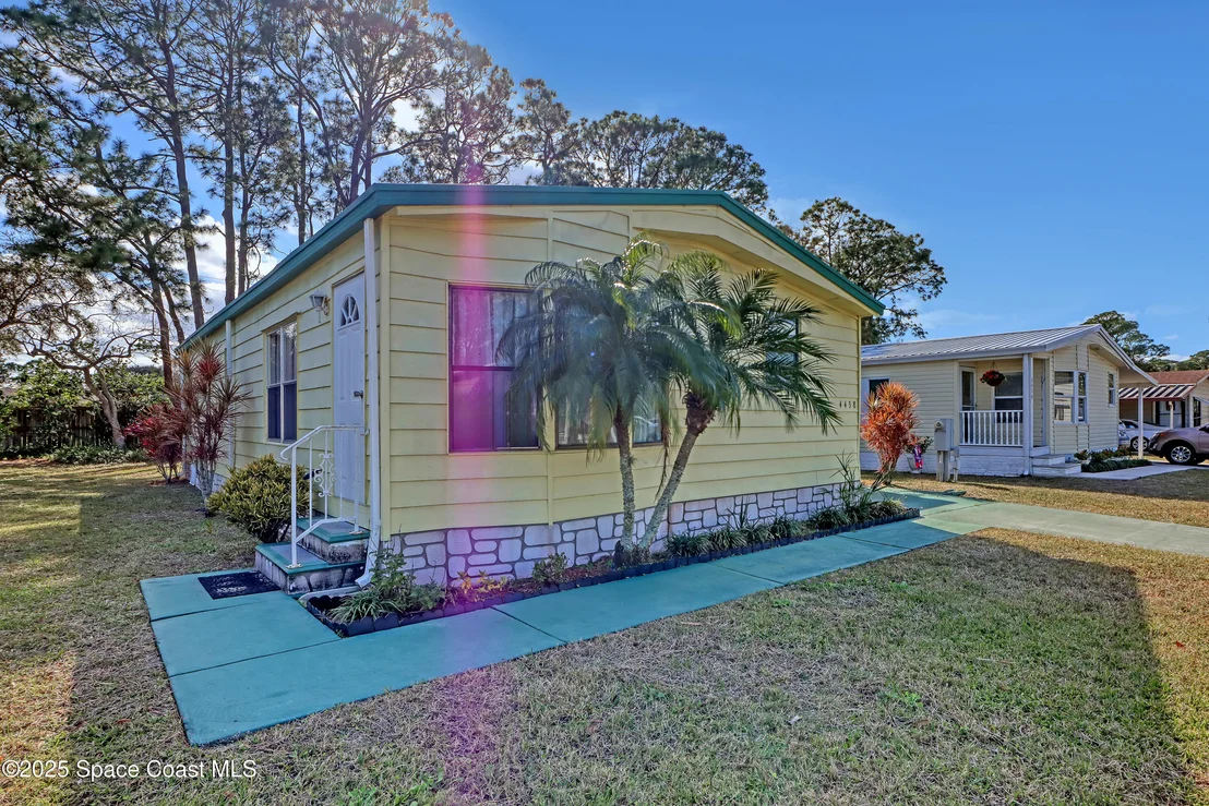 Photo of 4438 Twin Lakes Drive