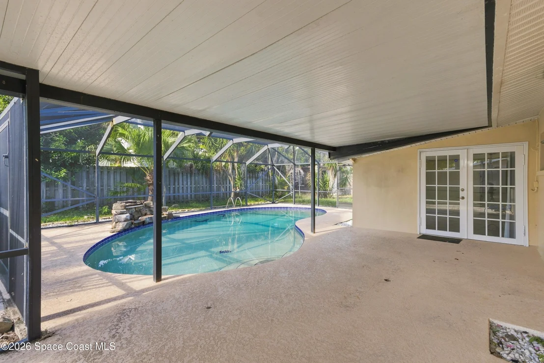 Photo of 335 Brewster Road