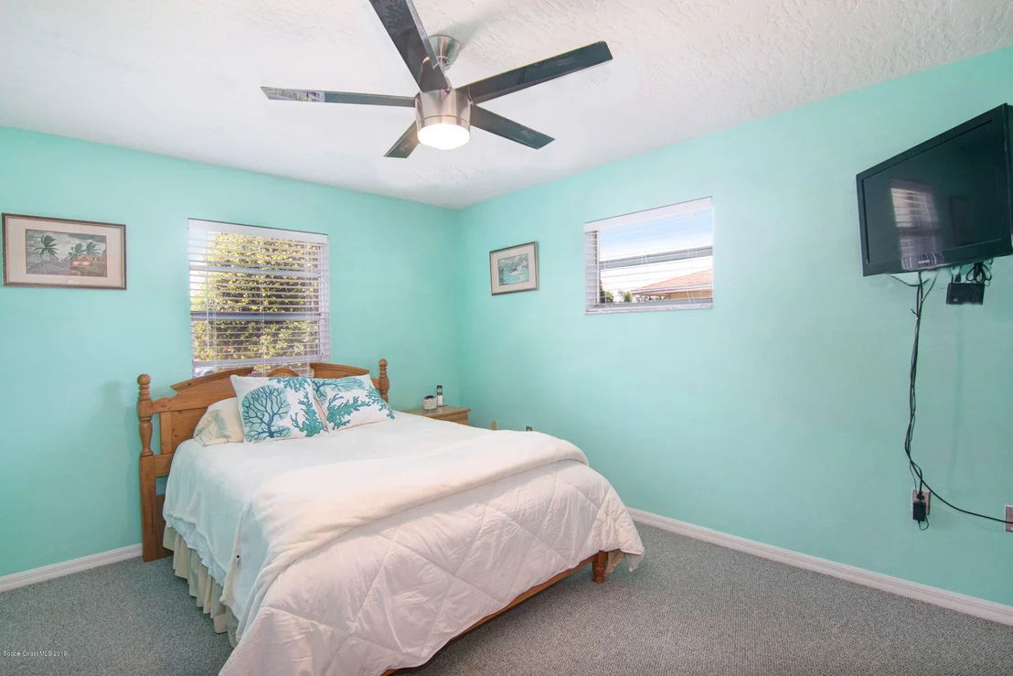 Photo of 1546 Spruce Road
