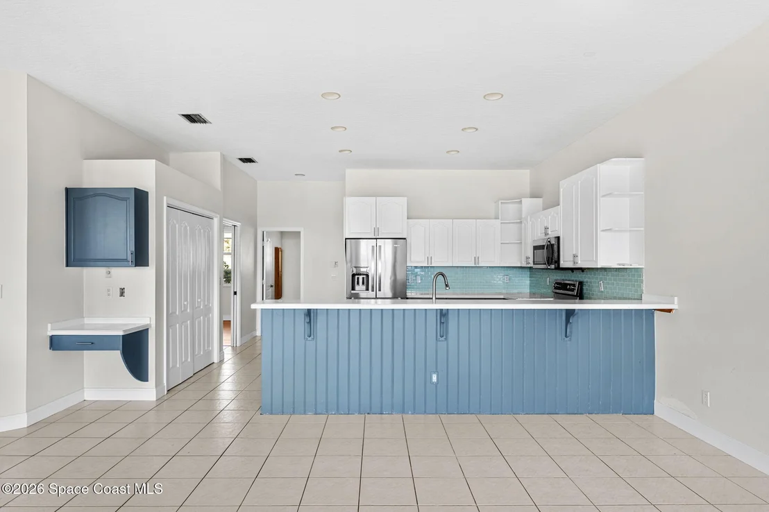 Photo of 2729 Pineapple Avenue